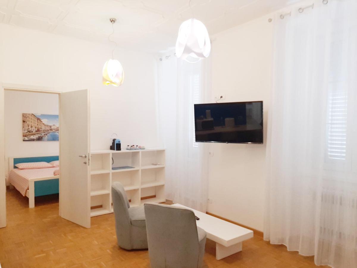 Trieste Center Rooms & Apartments - Fiori Di Τεργέστη Εξωτερικό φωτογραφία