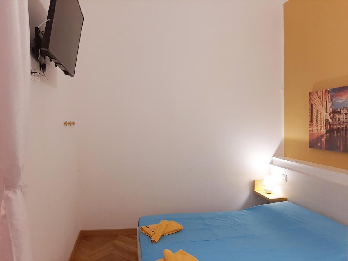 Trieste Center Rooms & Apartments - Fiori Di Τεργέστη Εξωτερικό φωτογραφία