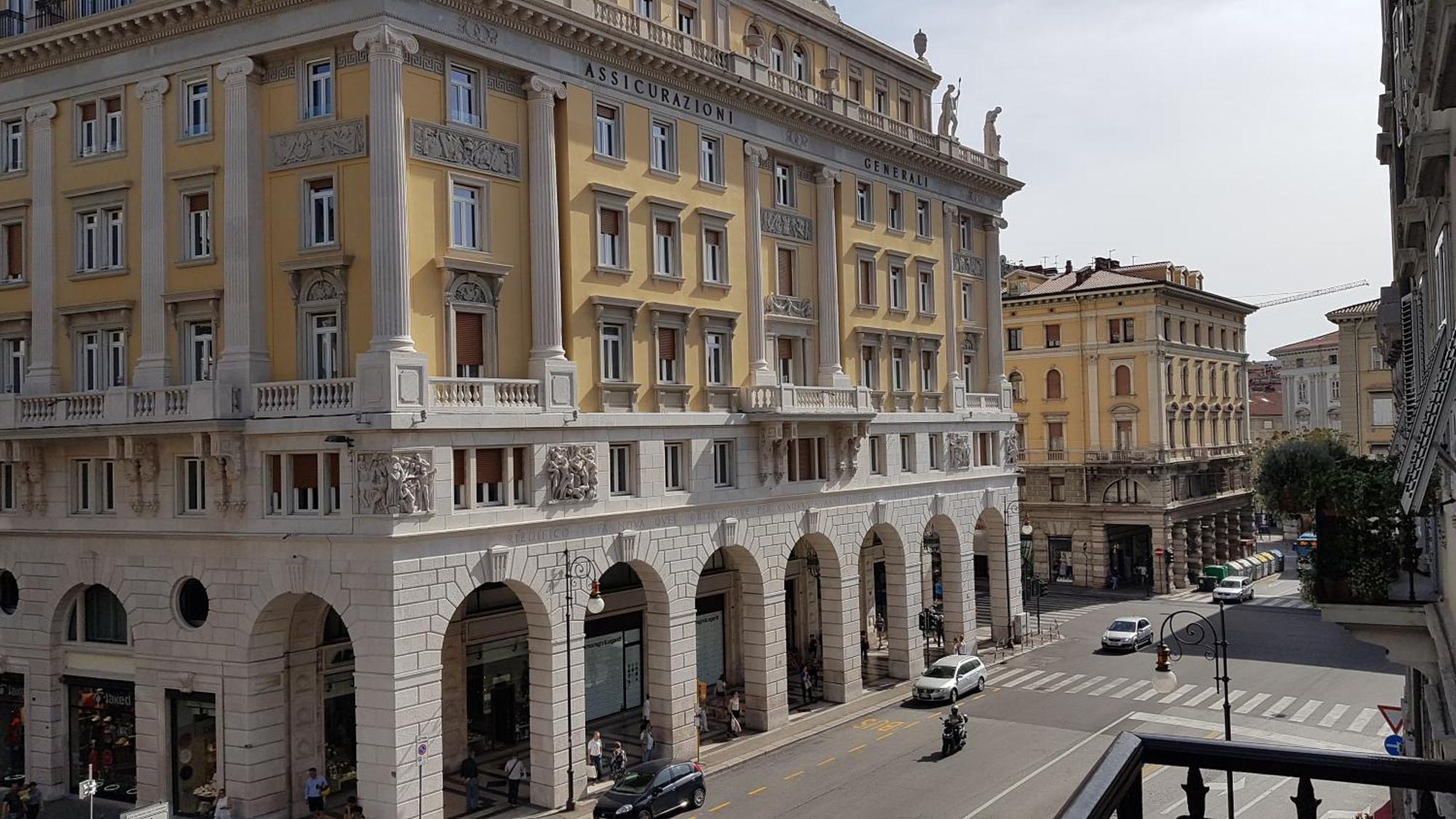Trieste Center Rooms & Apartments - Fiori Di Τεργέστη Εξωτερικό φωτογραφία