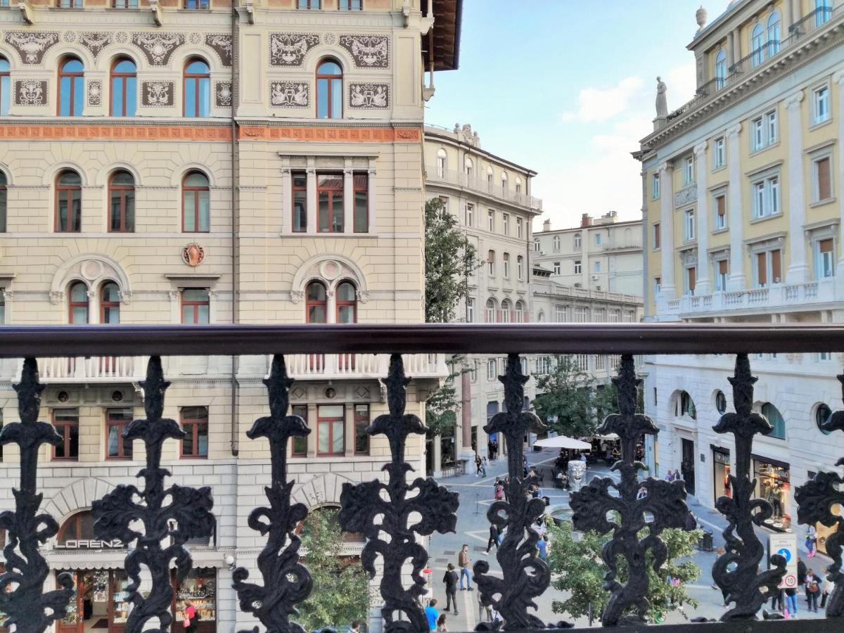 Trieste Center Rooms & Apartments - Fiori Di Τεργέστη Εξωτερικό φωτογραφία