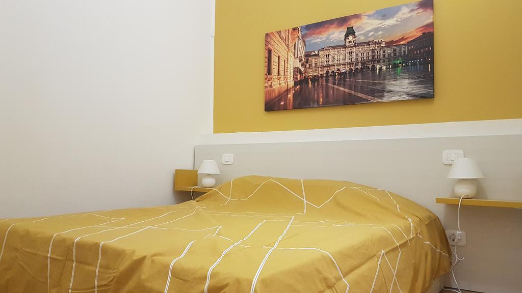 Trieste Center Rooms & Apartments - Fiori Di Τεργέστη Εξωτερικό φωτογραφία
