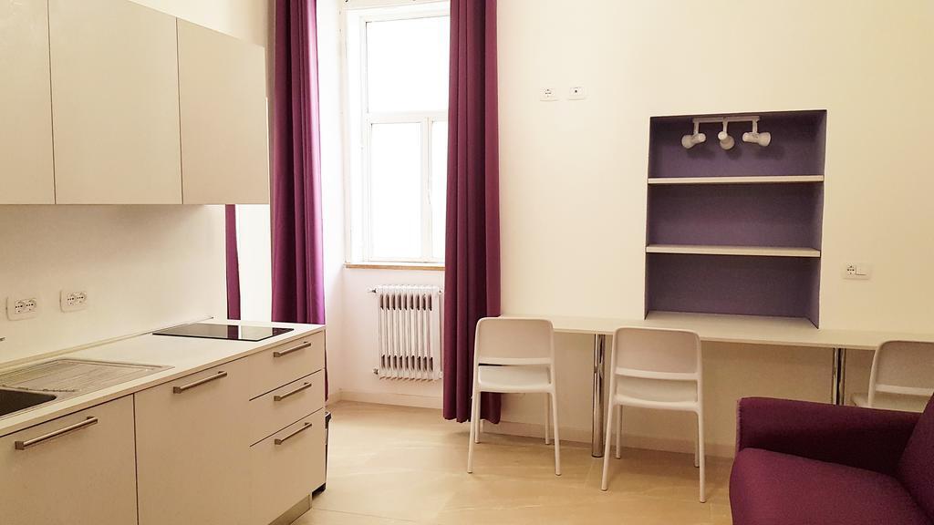 Trieste Center Rooms & Apartments - Fiori Di Τεργέστη Εξωτερικό φωτογραφία